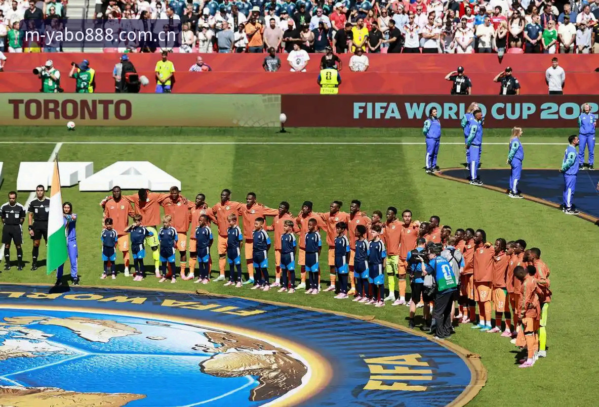 德国队2-1绝杀科特迪瓦，替补双响创神话